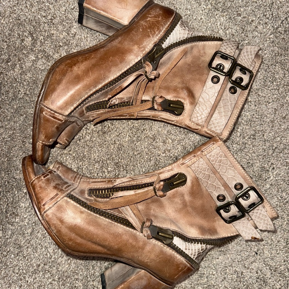 Freebird by Steven Tan Leather Heeled Boots